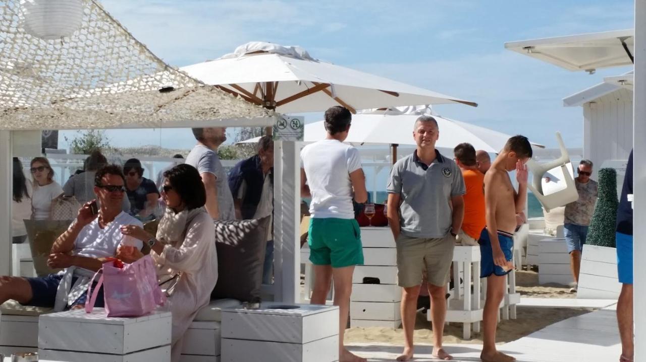Zonnig En Gezellig Appartement Met Zijdelings Zeezicht En Zwembad In Коксейде Екстер'єр фото